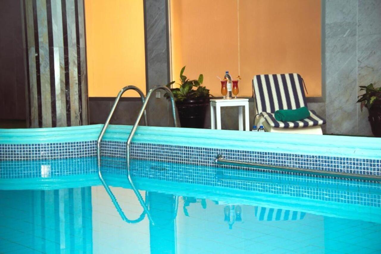 Nova Park Hotel Şarja Dış mekan fotoğraf