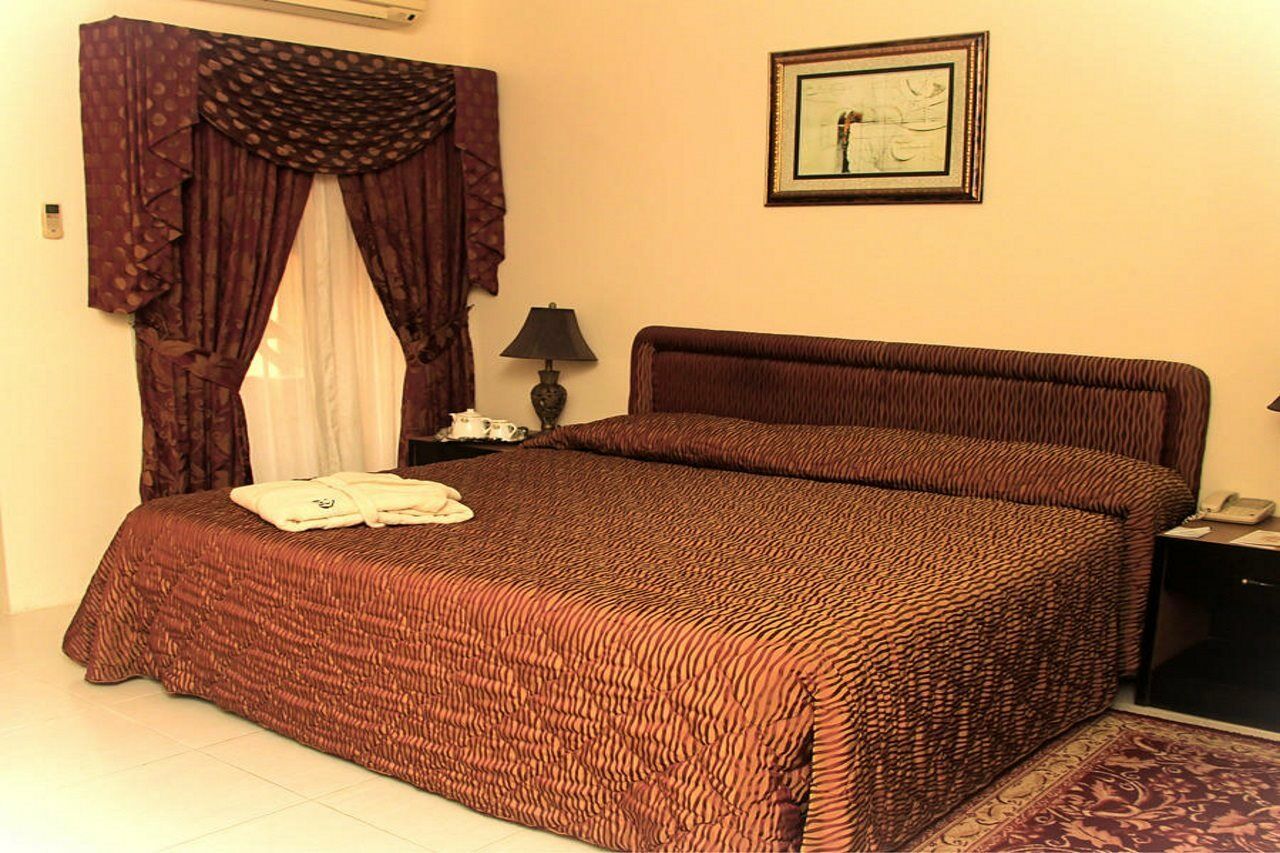 Nova Park Hotel Şarja Dış mekan fotoğraf